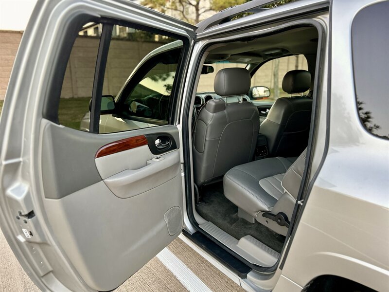 2004 GMC ENVOY XL 7 Passenger SLT 5.3L V8 AWD LEATHER 4X4 RARE YOUTUBE VIDEO   - Photo 61 - Stafford, TX 77477