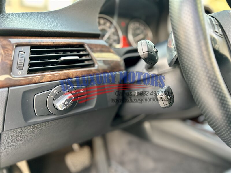 2011 BMW BMW 335i x DRIVE M SPORT PKG iDRIVE NAV HTD STS LOADED YOUTUBE VIDEO   - Photo 52 - Stafford, TX 77477