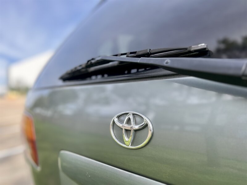 2000 Toyota Sienna CE 71K LOW MILES SUPER NICE YOUTUBE VIDEO   - Photo 34 - Stafford, TX 77477