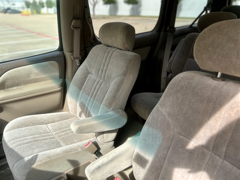 2000 Toyota Sienna CE 71K LOW MILES SUPER NICE YOUTUBE VIDEO   - Photo 43 - Stafford, TX 77477