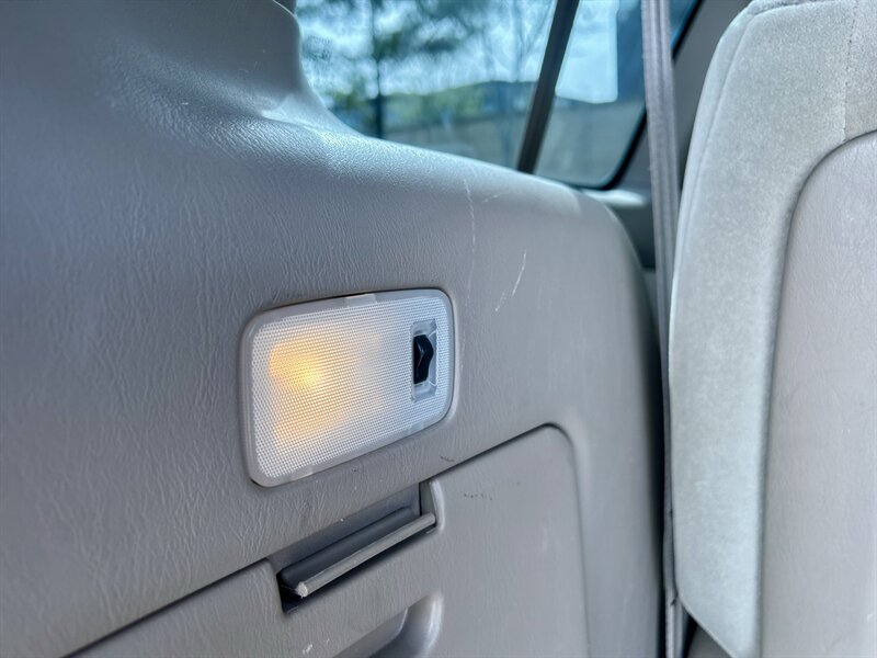 2000 Toyota Sienna CE 71K LOW MILES SUPER NICE YOUTUBE VIDEO   - Photo 87 - Stafford, TX 77477