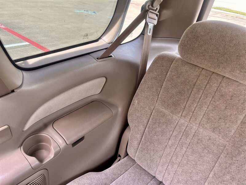 2000 Toyota Sienna CE 71K LOW MILES SUPER NICE YOUTUBE VIDEO   - Photo 78 - Stafford, TX 77477