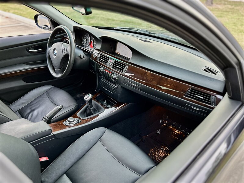 2011 BMW 328i   - Photo 26 - Stafford, TX 77477