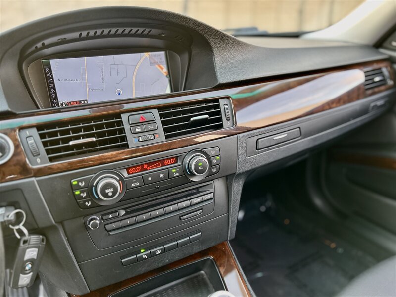 2011 BMW 328i   - Photo 6 - Stafford, TX 77477