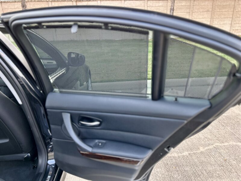 2011 BMW 328i   - Photo 23 - Stafford, TX 77477