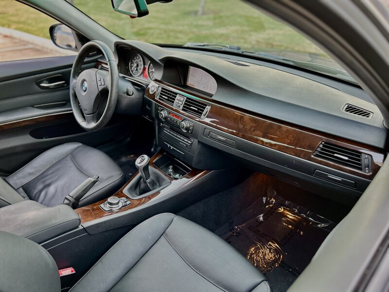 2011 BMW 328i   - Photo 27 - Stafford, TX 77477