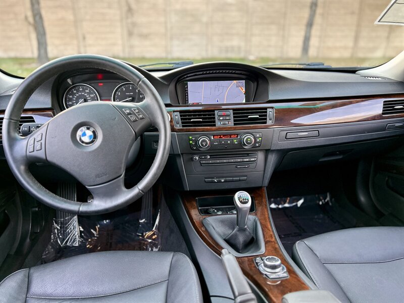 2011 BMW 328i   - Photo 17 - Stafford, TX 77477