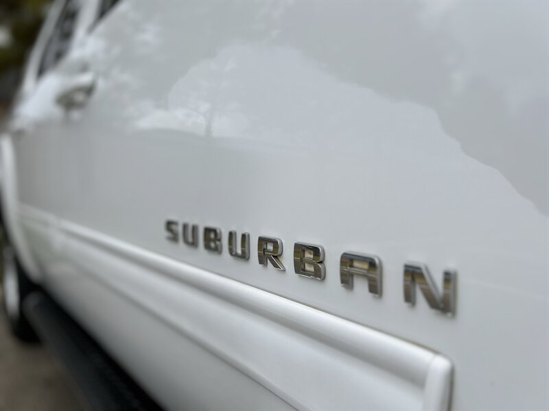 2010 Chevrolet CHEVROLET SUBURBAN LT Z-71 4X4 LEATHER DVD HTD COOL SEATS LOADED 4WD   - Photo 69 - Stafford, TX 77477