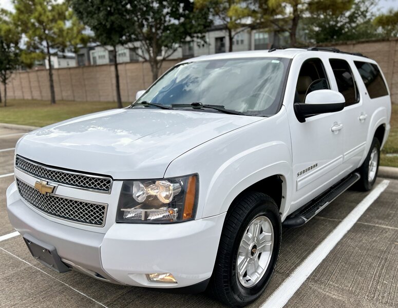 2010 Chevrolet CHEVROLET SUBURBAN LT Z-71 4X4 LEATHER DVD HTD COOL SEATS LOADED 4WD   - Photo 2 - Stafford, TX 77477