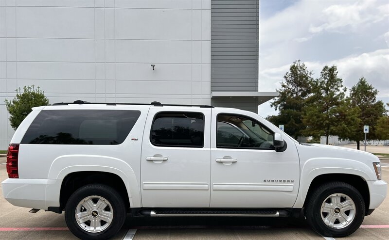 2010 Chevrolet CHEVROLET SUBURBAN LT Z-71 4X4 LEATHER DVD HTD COOL SEATS LOADED 4WD   - Photo 21 - Stafford, TX 77477