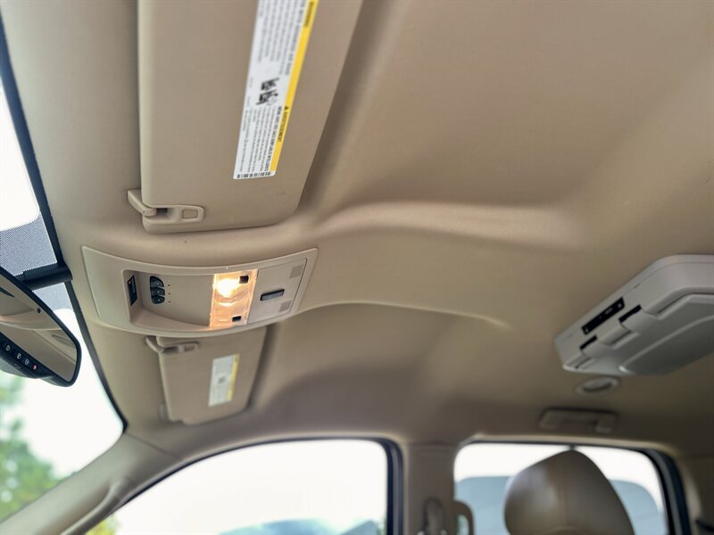 2010 Chevrolet CHEVROLET SUBURBAN LT Z-71 4X4 LEATHER DVD HTD COOL SEATS LOADED 4WD   - Photo 62 - Stafford, TX 77477