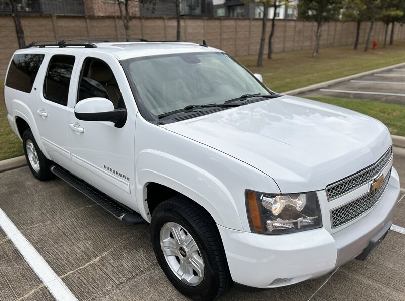 2010 Chevrolet CHEVROLET SUBURBAN LT Z-71 4X4 LEATHER DVD HTD COOL SEATS LOADED 4WD   - Photo 11 - Stafford, TX 77477
