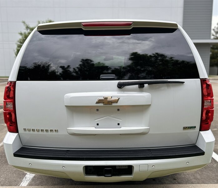 2010 Chevrolet CHEVROLET SUBURBAN LT Z-71 4X4 LEATHER DVD HTD COOL SEATS LOADED 4WD   - Photo 18 - Stafford, TX 77477