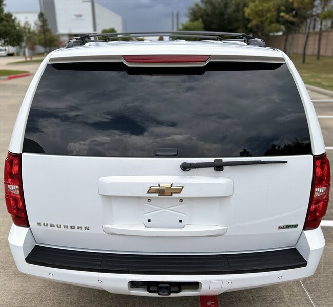 2010 Chevrolet CHEVROLET SUBURBAN LT Z-71 4X4 LEATHER DVD HTD COOL SEATS LOADED 4WD   - Photo 17 - Stafford, TX 77477