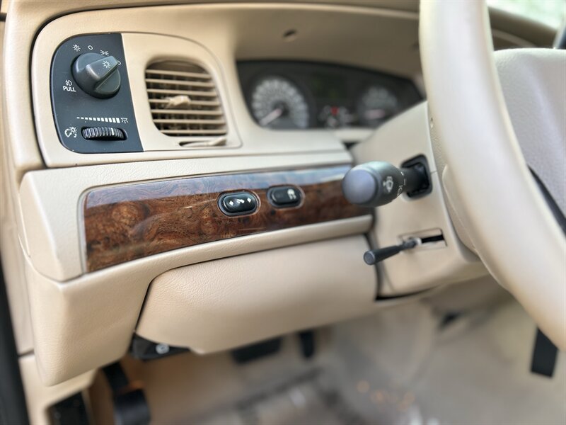 2006 Mercury MERCURY GRAND MARQUIS LS ULTIMATE EDITION 47K LOW MILES WOOD STEERING   - Photo 46 - Stafford, TX 77477