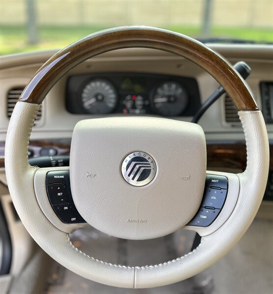 2006 Mercury MERCURY GRAND MARQUIS LS ULTIMATE EDITION 47K LOW MILES WOOD STEERING   - Photo 47 - Stafford, TX 77477