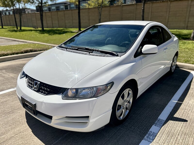 2011 Honda HONDA CIVIC LX COUPE GAS SAVER AUTOMATIC YOUTUBE VIDEO   - Photo 4 - Stafford, TX 77477