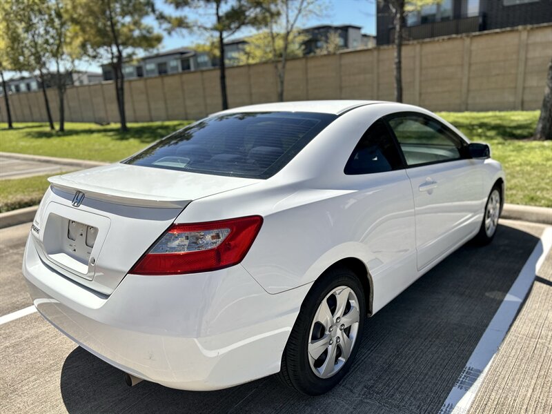 2011 Honda HONDA CIVIC LX COUPE GAS SAVER AUTOMATIC YOUTUBE VIDEO   - Photo 28 - Stafford, TX 77477