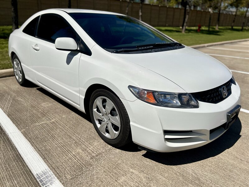 2011 Honda HONDA CIVIC LX COUPE GAS SAVER AUTOMATIC YOUTUBE VIDEO   - Photo 10 - Stafford, TX 77477