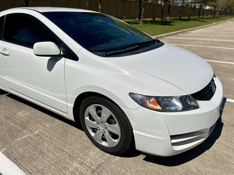 2011 Honda HONDA CIVIC LX COUPE GAS SAVER AUTOMATIC YOUTUBE VIDEO   - Photo 40 - Stafford, TX 77477