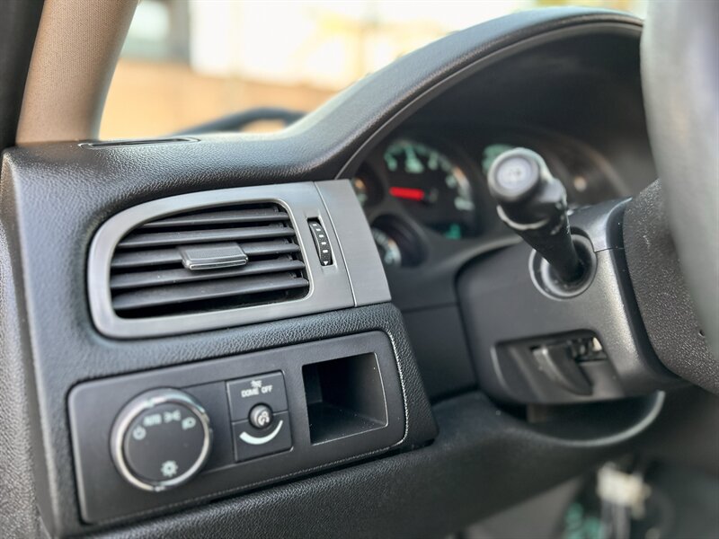 2011 Chevrolet Tahoe Police   - Photo 36 - Stafford, TX 77477