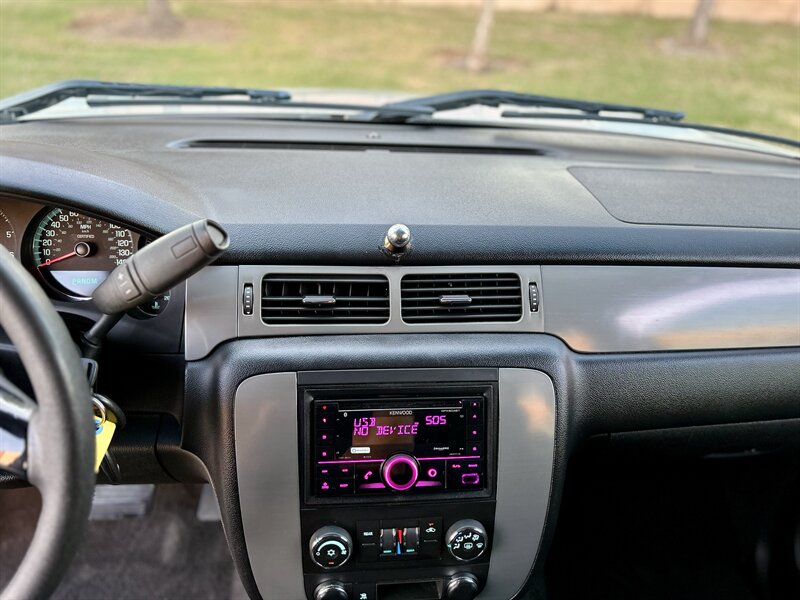 2011 Chevrolet Tahoe Police   - Photo 46 - Stafford, TX 77477