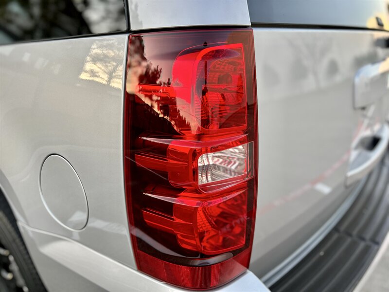 2011 Chevrolet Tahoe Police   - Photo 30 - Stafford, TX 77477