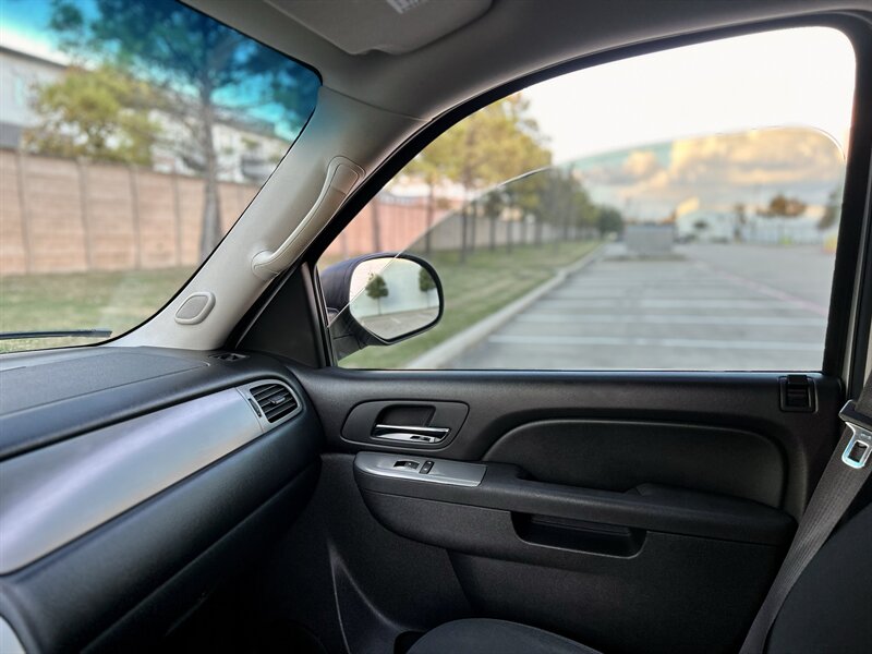 2011 Chevrolet Tahoe Police   - Photo 45 - Stafford, TX 77477
