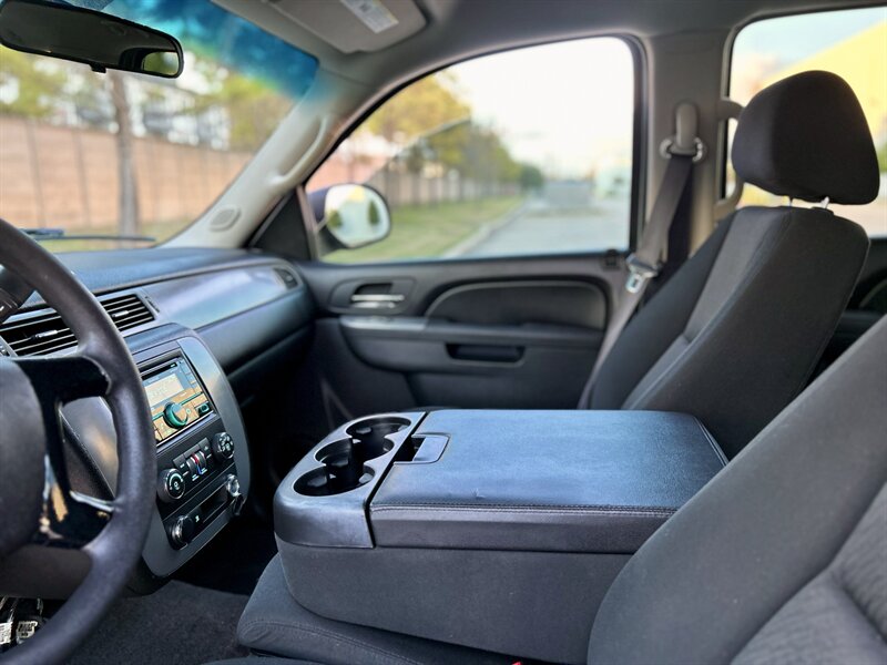 2011 Chevrolet Tahoe Police   - Photo 39 - Stafford, TX 77477