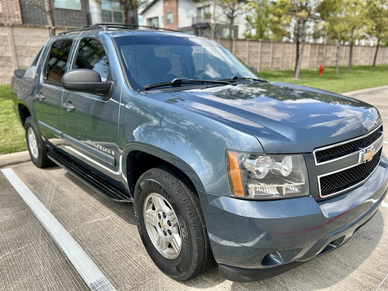 2008 Chevrolet CHEVROLET AVALANCHE LS LEATHER 17 "INCH WHEELS WALK-AROUND YOUTUBE VIDEO   - Photo 16 - Stafford, TX 77477