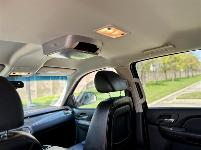 2008 Chevrolet CHEVROLET AVALANCHE LS LEATHER 17 "INCH WHEELS WALK-AROUND YOUTUBE VIDEO   - Photo 71 - Stafford, TX 77477