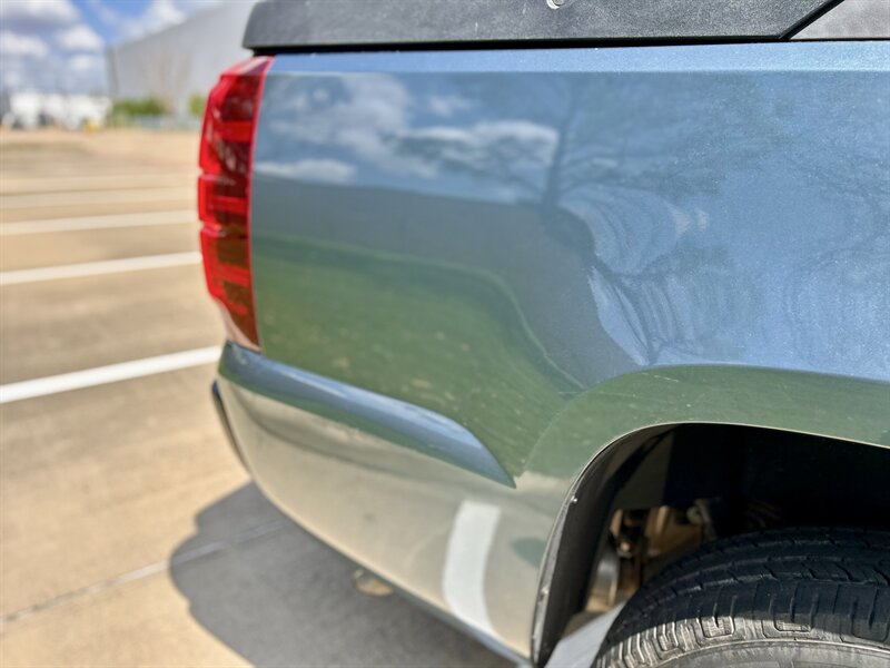 2008 Chevrolet CHEVROLET AVALANCHE LS LEATHER 17 "INCH WHEELS WALK-AROUND YOUTUBE VIDEO   - Photo 24 - Stafford, TX 77477