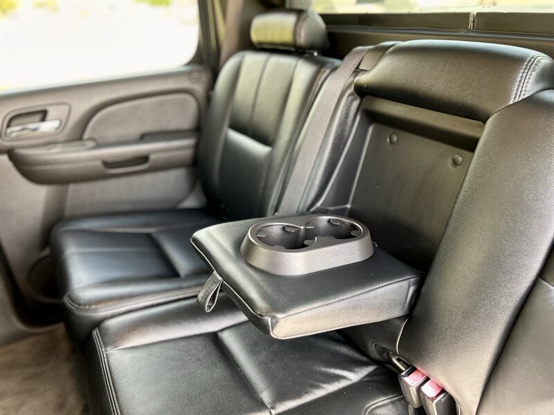 2008 Chevrolet CHEVROLET AVALANCHE LS LEATHER 17 "INCH WHEELS WALK-AROUND YOUTUBE VIDEO   - Photo 69 - Stafford, TX 77477