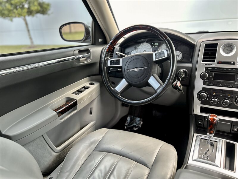 2007 Chrysler CHRYSLER 300C HEMI LEATHER WOOD STEERING WALK-AROUND YOUTUBE VIDEO   - Photo 75 - Stafford, TX 77477