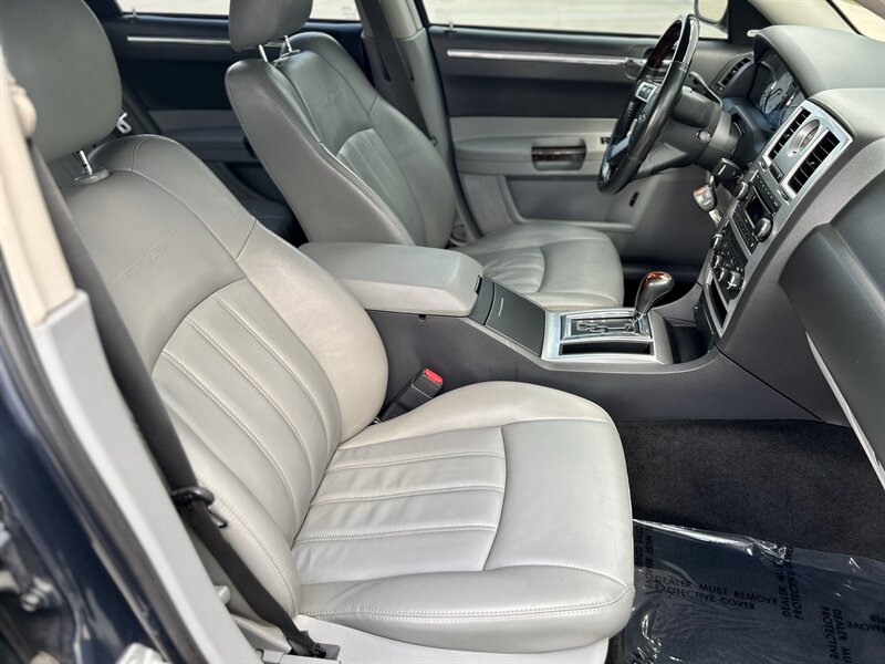 2007 Chrysler CHRYSLER 300C HEMI LEATHER WOOD STEERING WALK-AROUND YOUTUBE VIDEO   - Photo 81 - Stafford, TX 77477