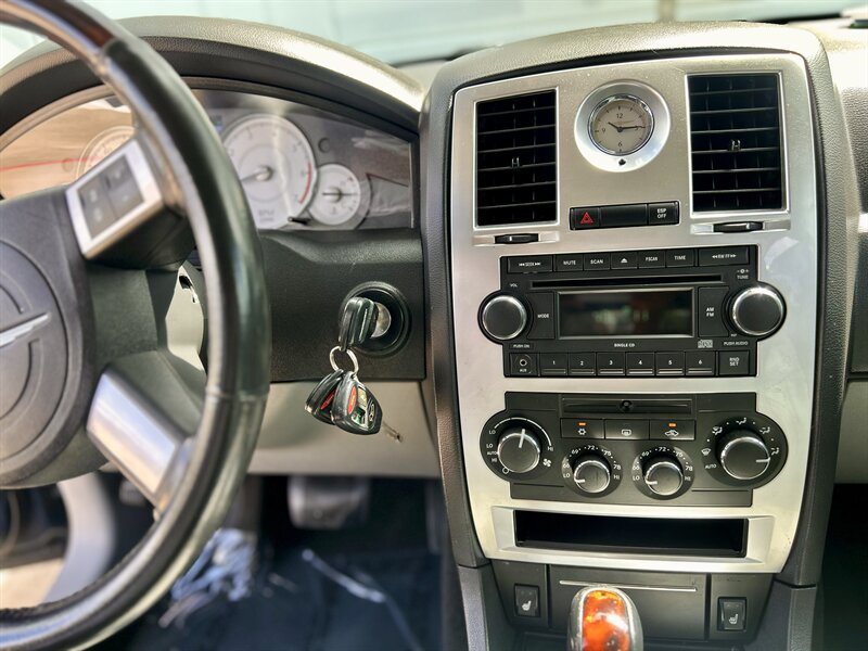 2007 Chrysler CHRYSLER 300C HEMI LEATHER WOOD STEERING WALK-AROUND YOUTUBE VIDEO   - Photo 49 - Stafford, TX 77477