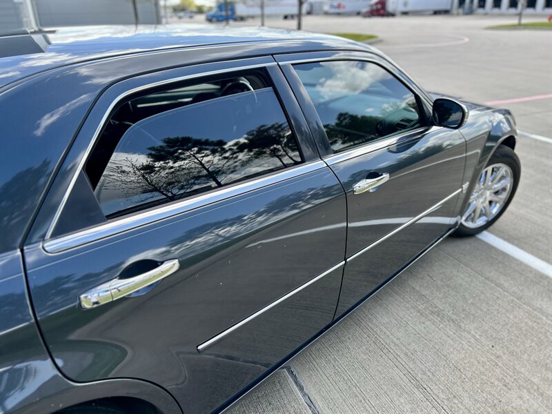 2007 Chrysler CHRYSLER 300C HEMI LEATHER WOOD STEERING WALK-AROUND YOUTUBE VIDEO   - Photo 37 - Stafford, TX 77477