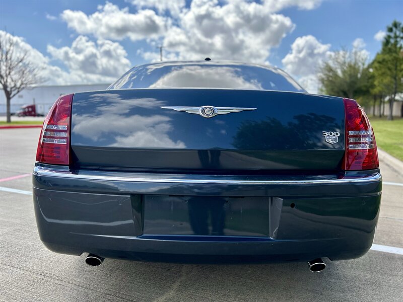 2007 Chrysler CHRYSLER 300C HEMI LEATHER WOOD STEERING WALK-AROUND YOUTUBE VIDEO   - Photo 34 - Stafford, TX 77477