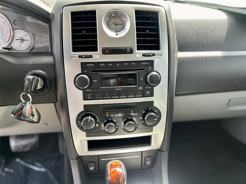 2007 Chrysler CHRYSLER 300C HEMI LEATHER WOOD STEERING WALK-AROUND YOUTUBE VIDEO   - Photo 48 - Stafford, TX 77477