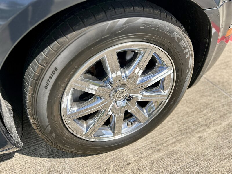 2007 Chrysler CHRYSLER 300C HEMI LEATHER WOOD STEERING WALK-AROUND YOUTUBE VIDEO   - Photo 7 - Stafford, TX 77477