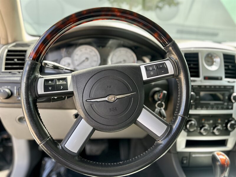 2007 Chrysler CHRYSLER 300C HEMI LEATHER WOOD STEERING WALK-AROUND YOUTUBE VIDEO   - Photo 57 - Stafford, TX 77477