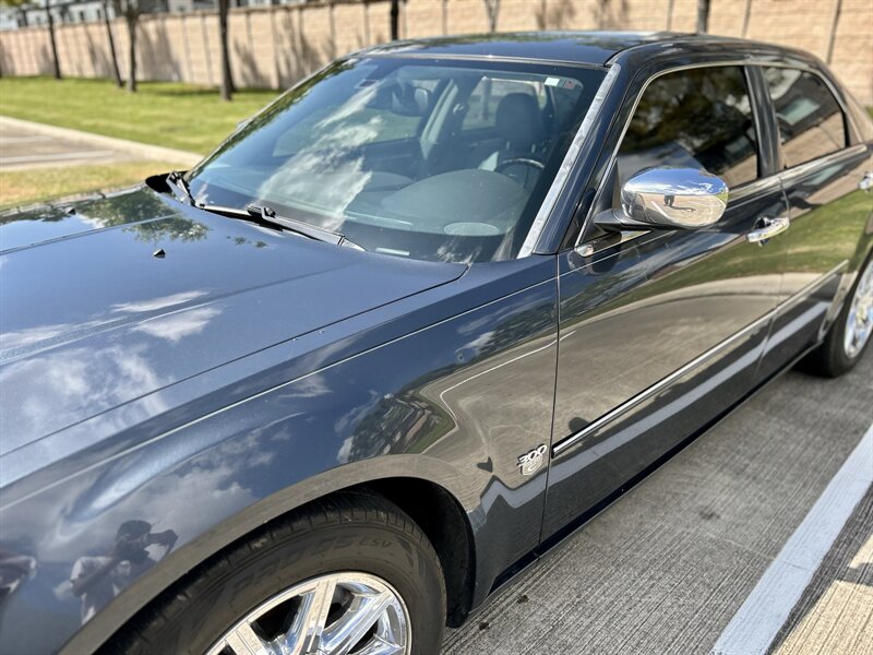 2007 Chrysler CHRYSLER 300C HEMI LEATHER WOOD STEERING WALK-AROUND YOUTUBE VIDEO   - Photo 18 - Stafford, TX 77477