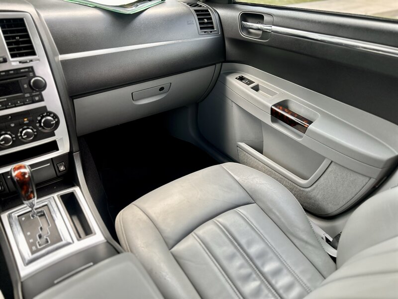 2007 Chrysler CHRYSLER 300C HEMI LEATHER WOOD STEERING WALK-AROUND YOUTUBE VIDEO   - Photo 74 - Stafford, TX 77477