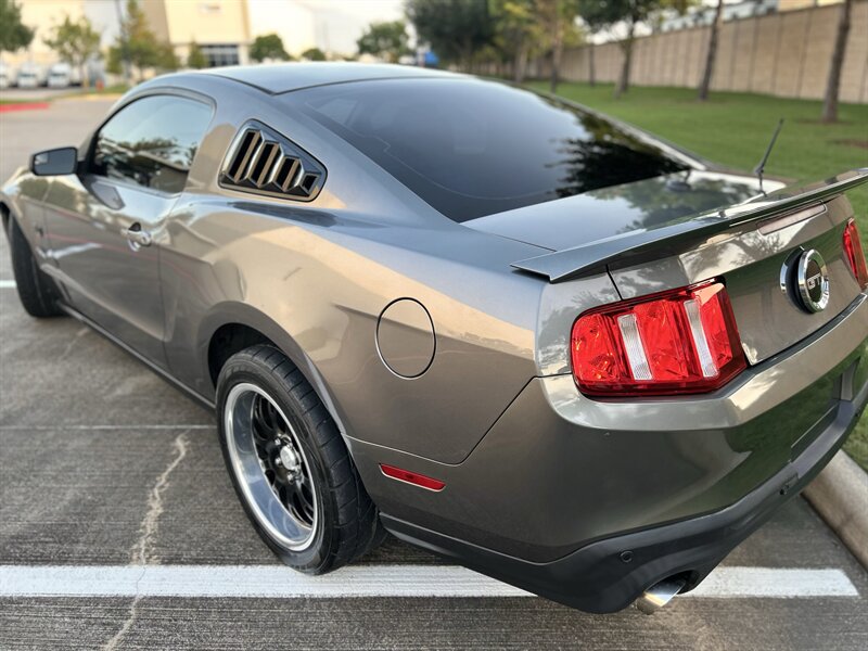 2012 Ford FORD MUSTANG GT 6-SPEED COYOTE 5.0L V8 TRACK PACK JLT INTAKE BREMBO BRAKES   - Photo 38 - Stafford, TX 77477