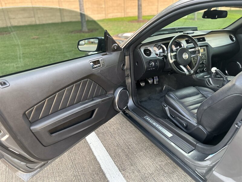 2012 Ford FORD MUSTANG GT 6-SPEED COYOTE 5.0L V8 TRACK PACK JLT INTAKE BREMBO BRAKES   - Photo 49 - Stafford, TX 77477