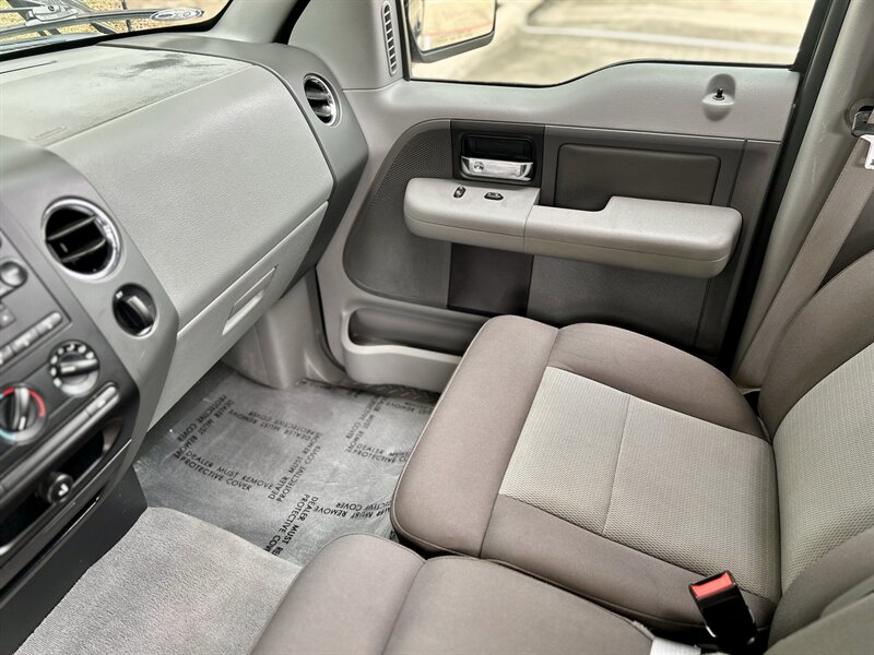 2004 Ford FORD F-150 CREW CAB XLT 69K LOW MILES TONNEAU COVER YOUTUBE VIDEO   - Photo 59 - Stafford, TX 77477