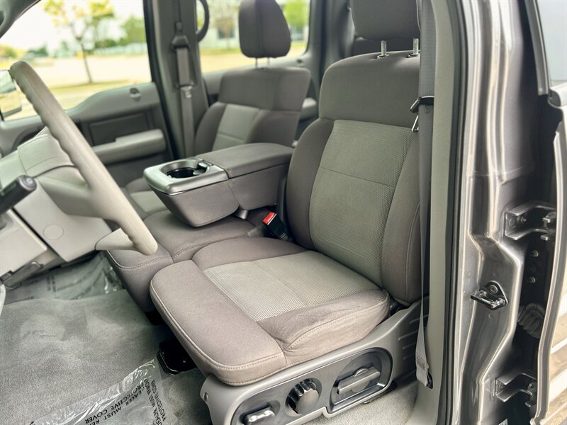 2004 Ford FORD F-150 CREW CAB XLT 69K LOW MILES TONNEAU COVER YOUTUBE VIDEO   - Photo 56 - Stafford, TX 77477