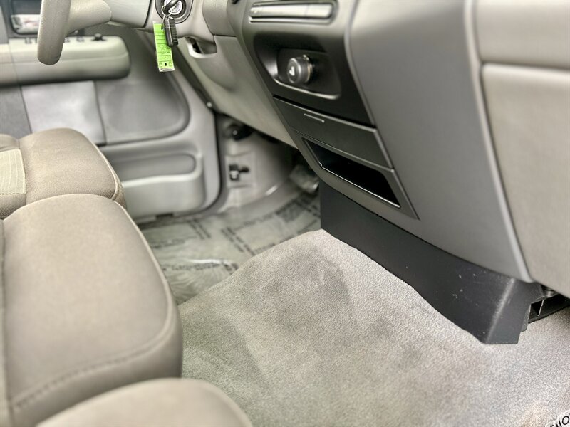 2004 Ford FORD F-150 CREW CAB XLT 69K LOW MILES TONNEAU COVER YOUTUBE VIDEO   - Photo 75 - Stafford, TX 77477