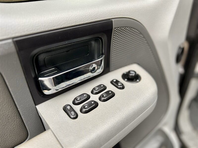 2004 Ford FORD F-150 CREW CAB XLT 69K LOW MILES TONNEAU COVER YOUTUBE VIDEO   - Photo 54 - Stafford, TX 77477