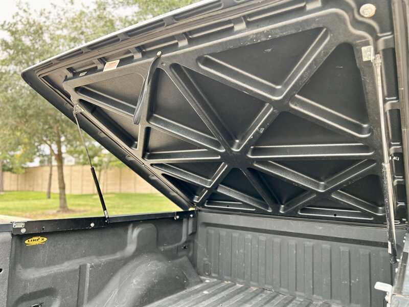 2004 Ford FORD F-150 CREW CAB XLT 69K LOW MILES TONNEAU COVER YOUTUBE VIDEO   - Photo 29 - Stafford, TX 77477